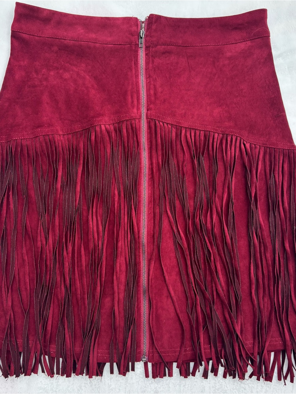 RARE! ANDREE BY UNIT Burgundy Suede Fringe Mini Skirt with Center Zip